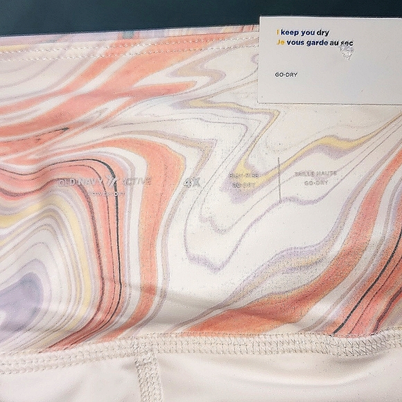 3/$25 Old navy active skort - Picture 2 of 5